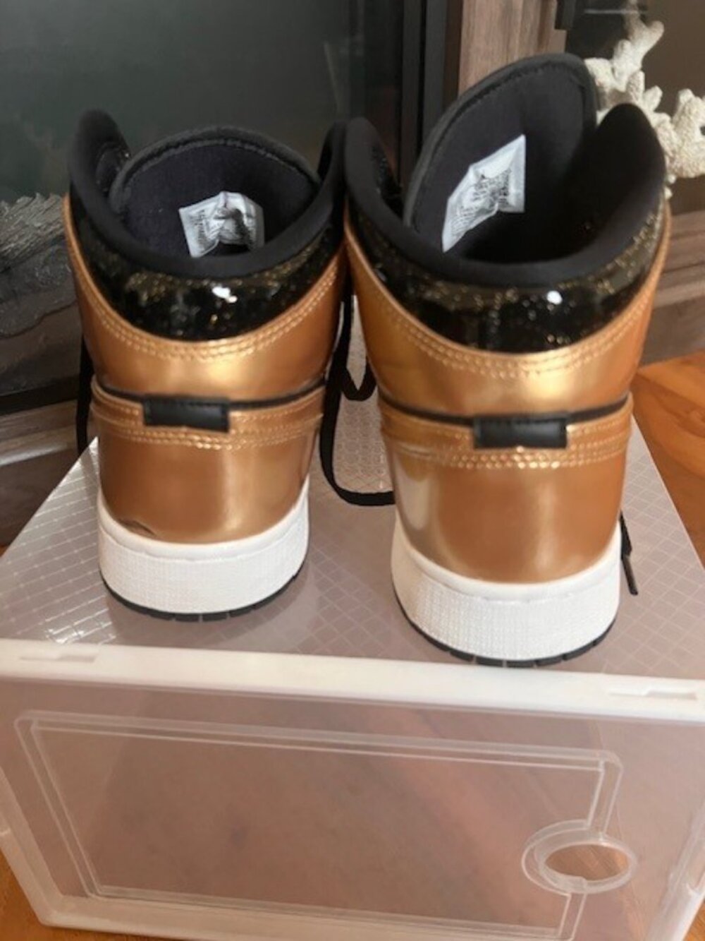 Fresh & Clean Jordans - Picture 3 of 4
